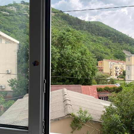 P&V Apartment Budva Luaran gambar
